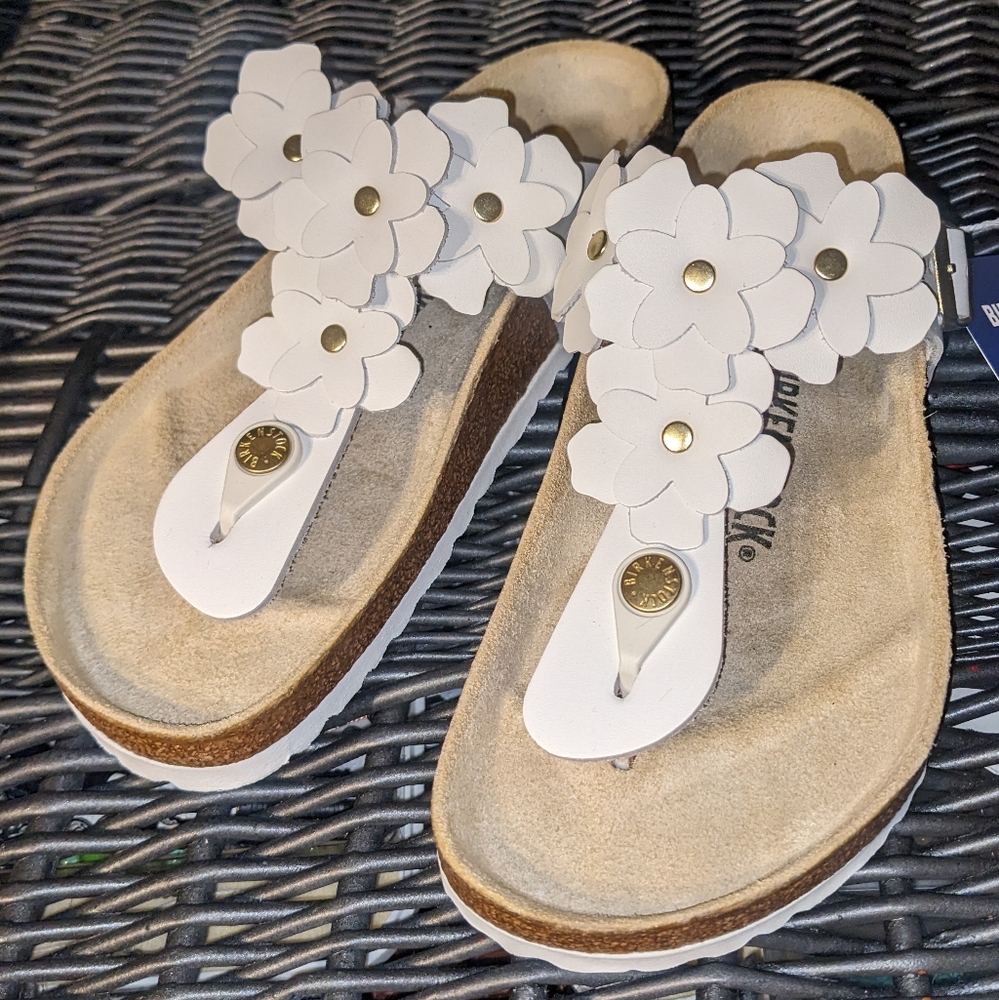 Birkenstock Women's Gizeh Flowers Footbed Sandal in White sz Euro 37 - Picture 9 of 14